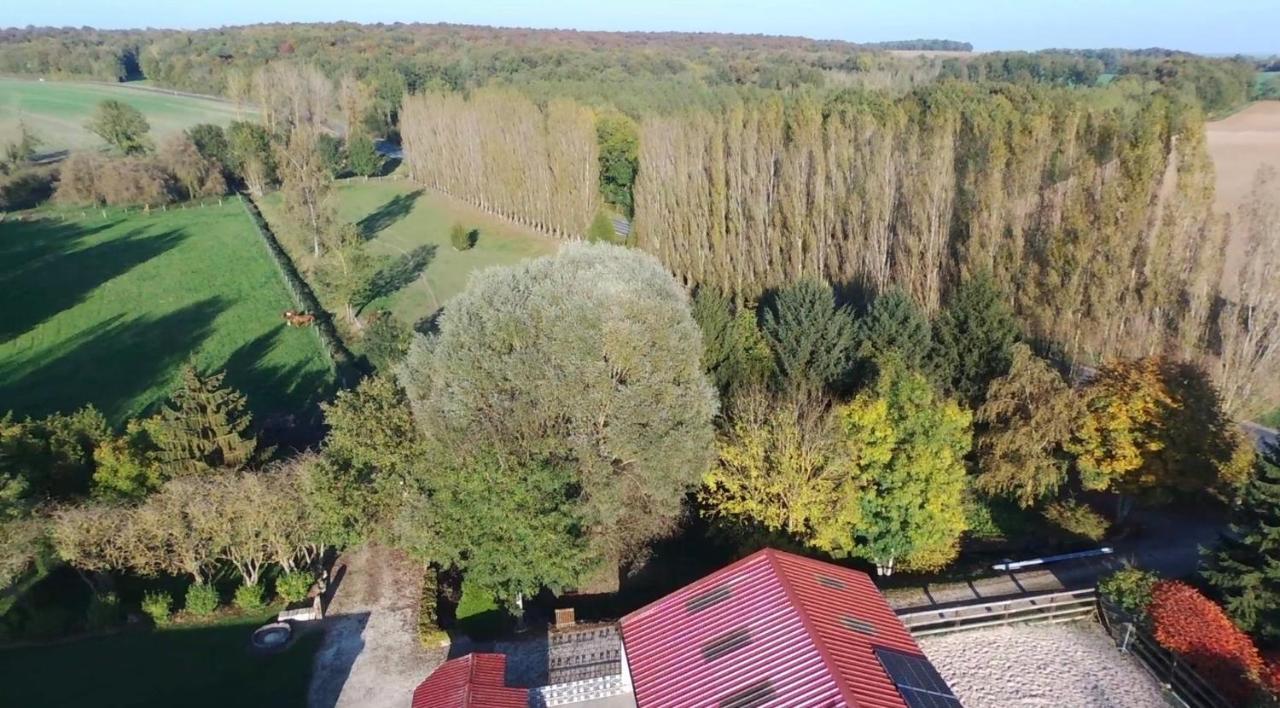 Gite De L'Homme Blanc Soizy-aux-Bois Exterior foto